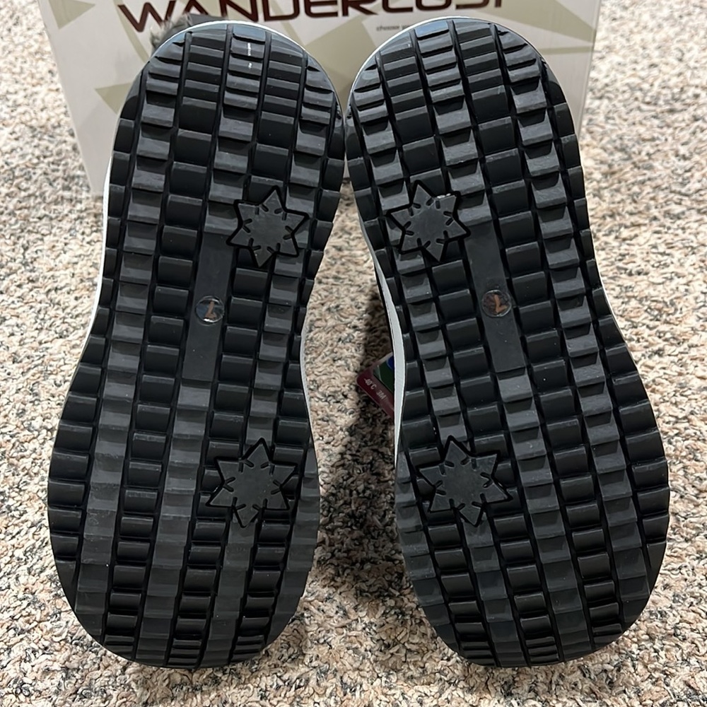 Wanderlust Edmonton Boot - Picture 7 of 12